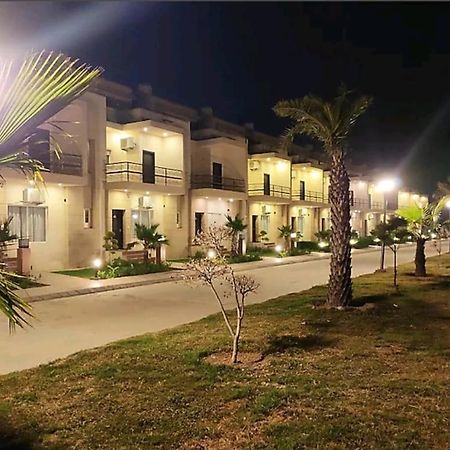 Dubey Homestay - 500 Meter From Temple Vrindāvan Εξωτερικό φωτογραφία