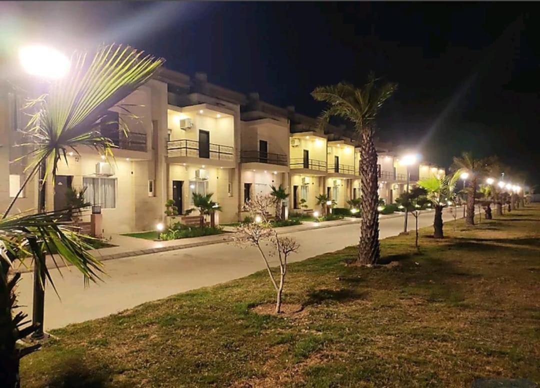 Dubey Homestay - 500 Meter From Temple Vrindāvan Εξωτερικό φωτογραφία